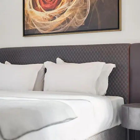 One-bedroom Jacuzzi Glyfada *